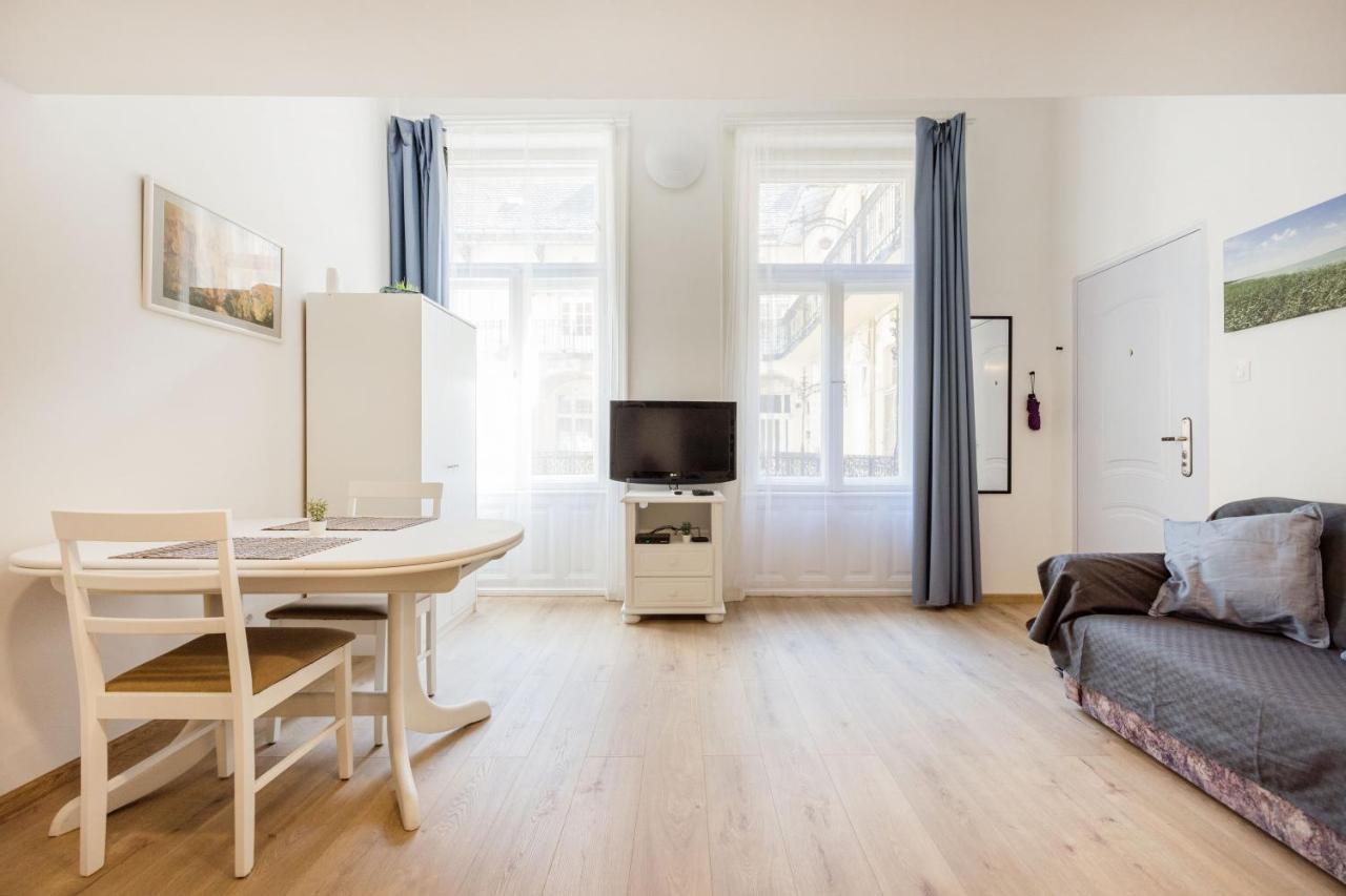V12 Apartments 부다페스트 외부 사진